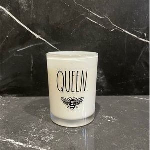 8 oz Queen Candle